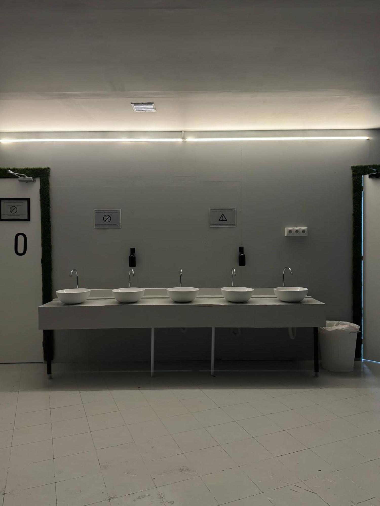 Naap Hotel Valencia Buitenkant foto